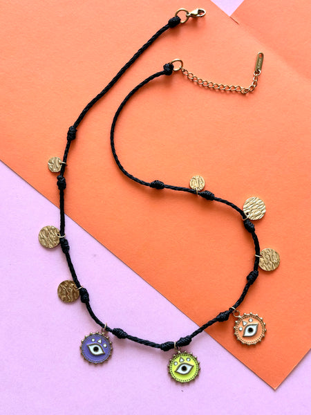 Rainbow eyes in rope