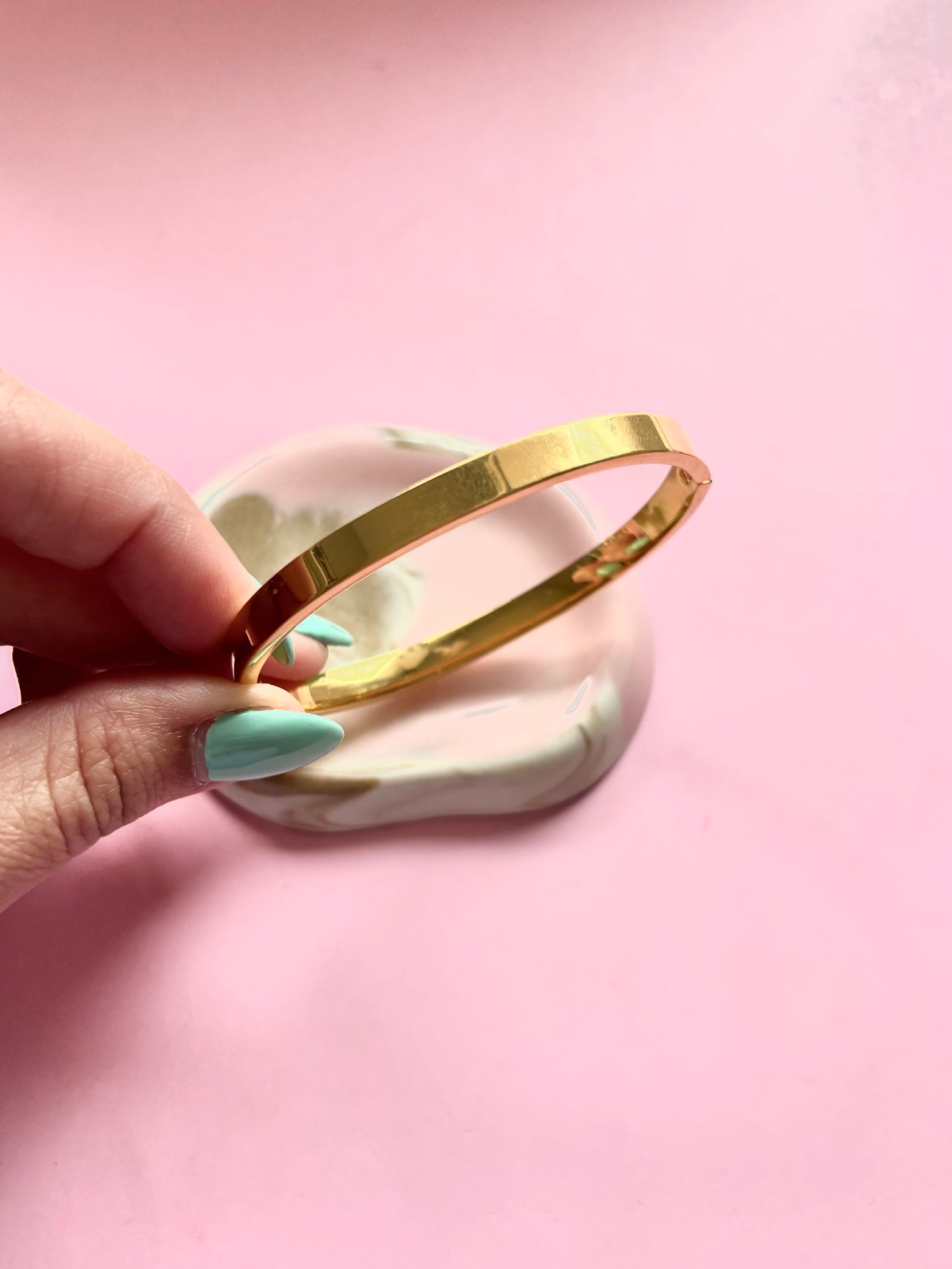 Classic bangle