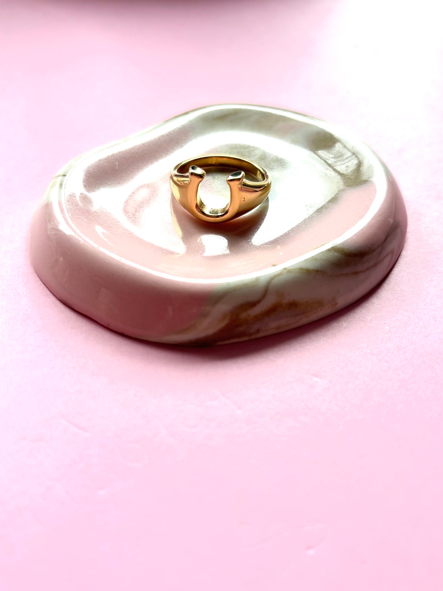 The horseshoe ring